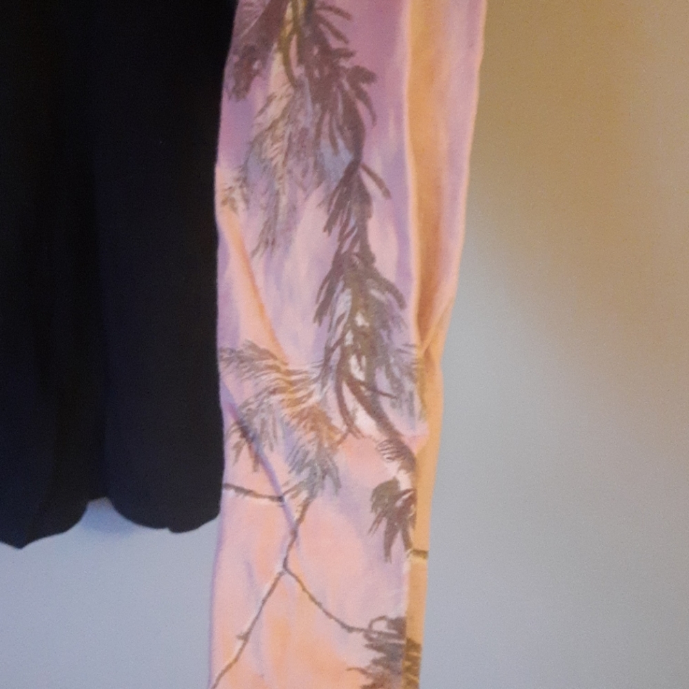 Shirt - Picture 3 of 3